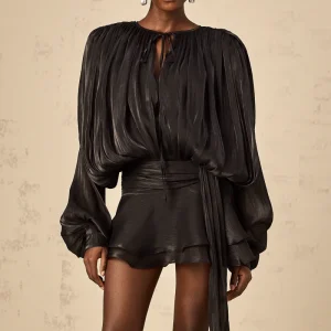 Vestido mini con volantes y pliegues completos Eugénia Negro